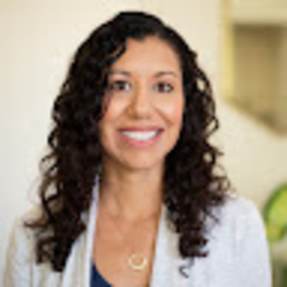 Meet your Posher, Loree - Picture 1 of 1